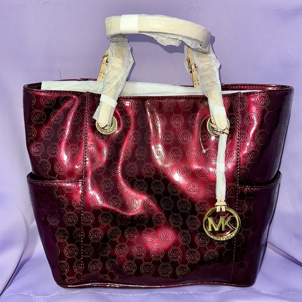 Michael Kors EW Signature Tote